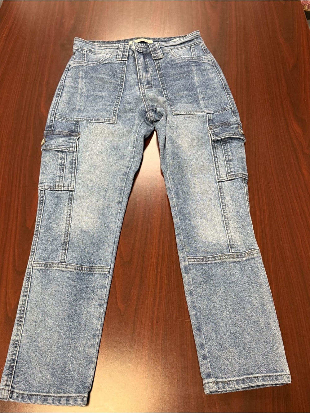 KanCan Light Wash Cropped Cargo Jeans